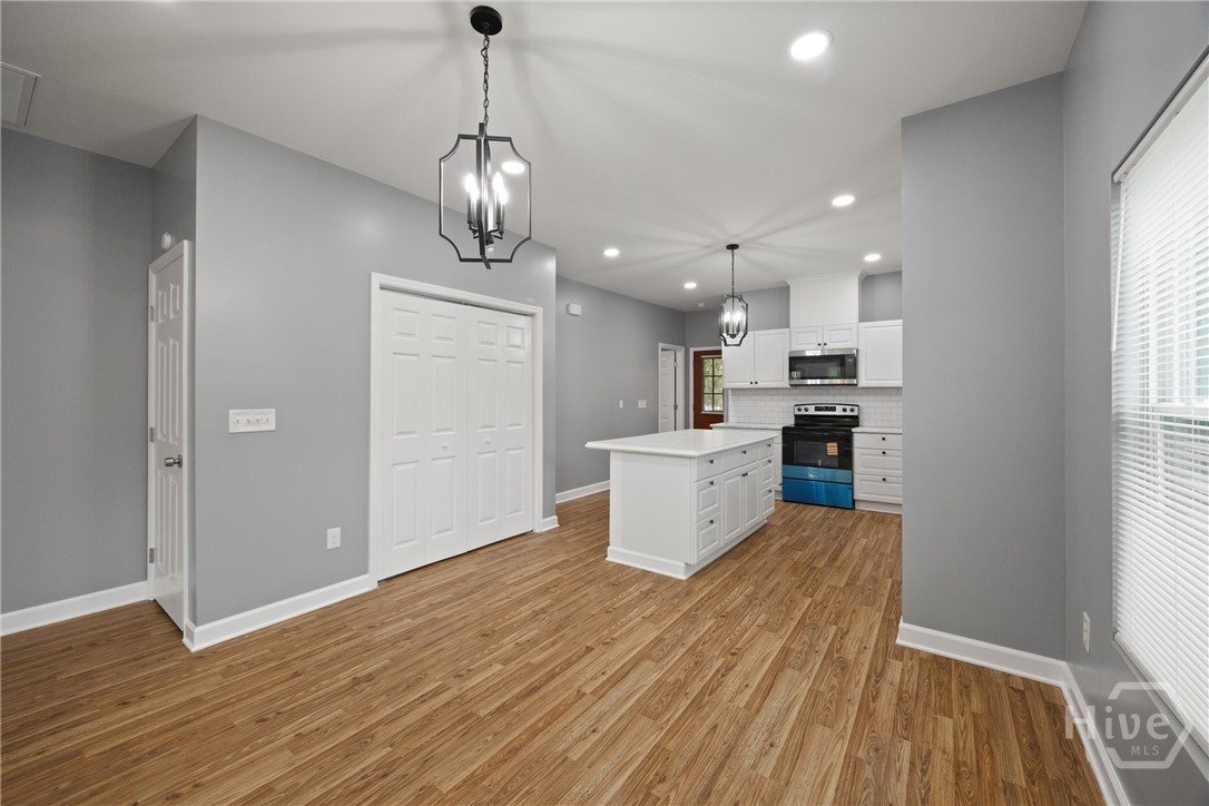 2010 Packard Avenue