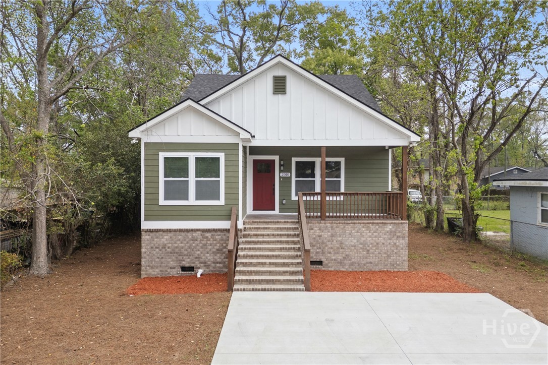 2010 Packard Avenue