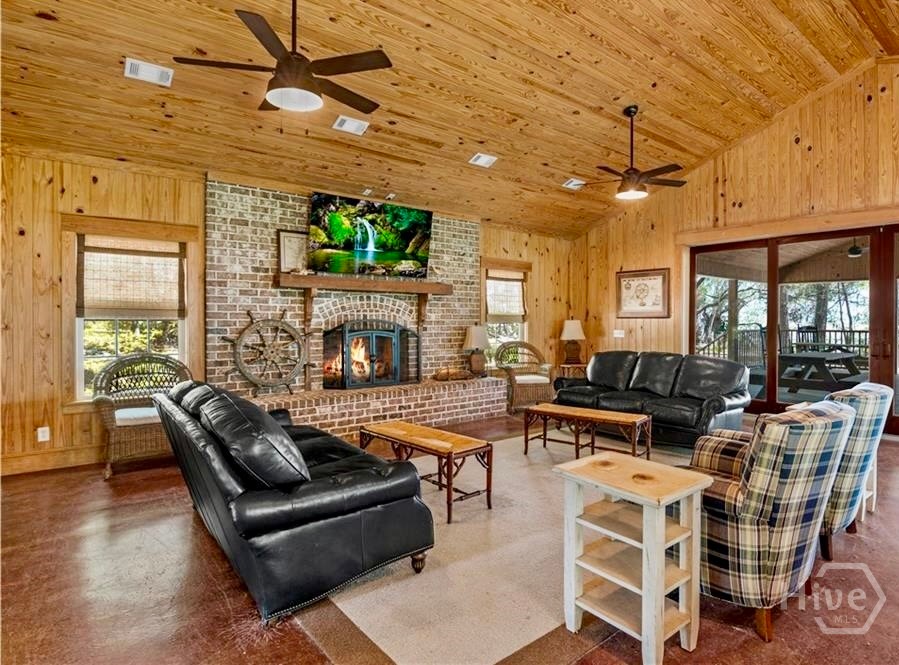 504 Spartina Way