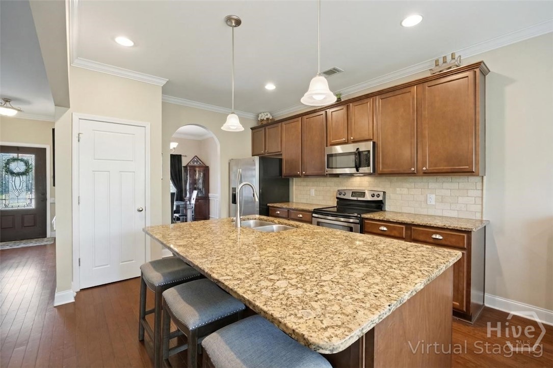 498 Waverly Lane