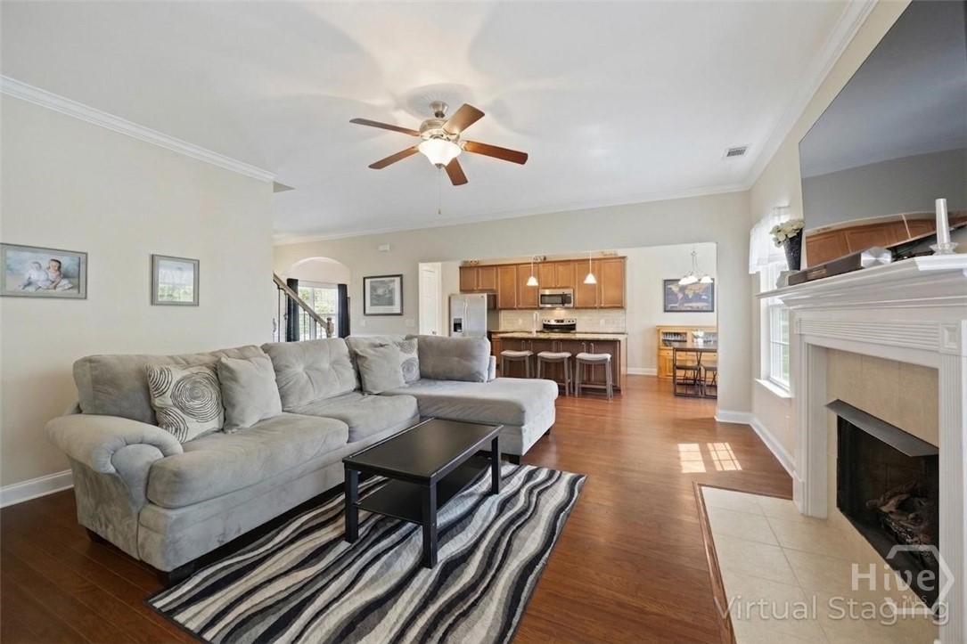 498 Waverly Lane