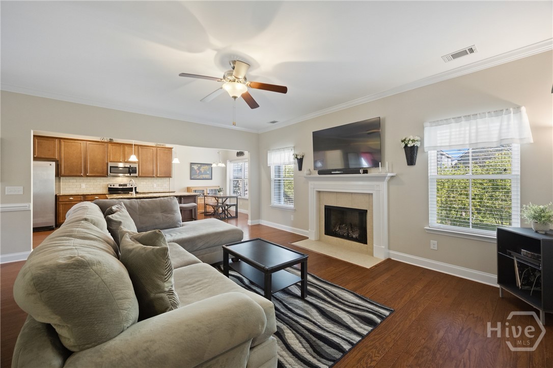 498 Waverly Lane