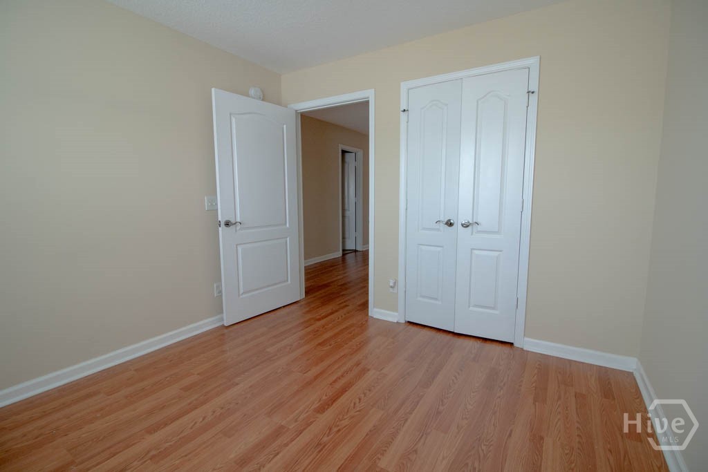 127 Ventura Place