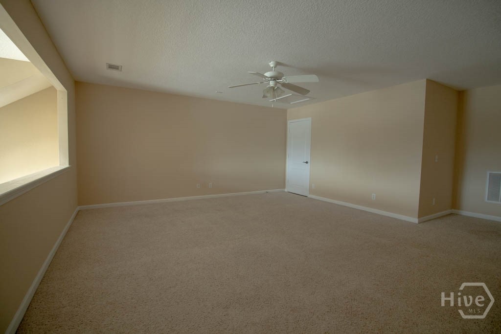127 Ventura Place