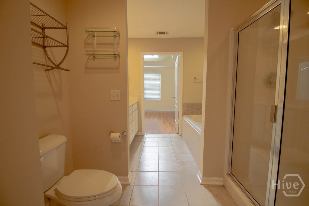 127 Ventura Place