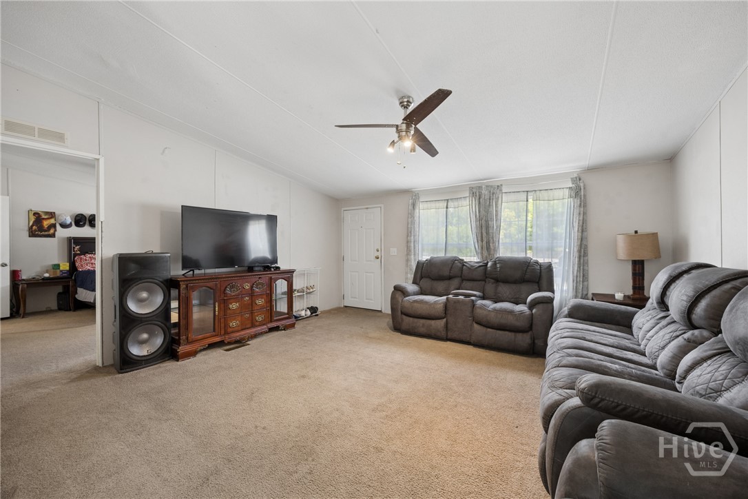 196 Tupelo Loop NE