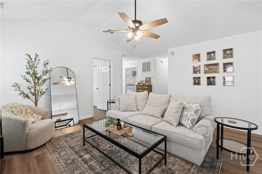 115 Fox Glen Court