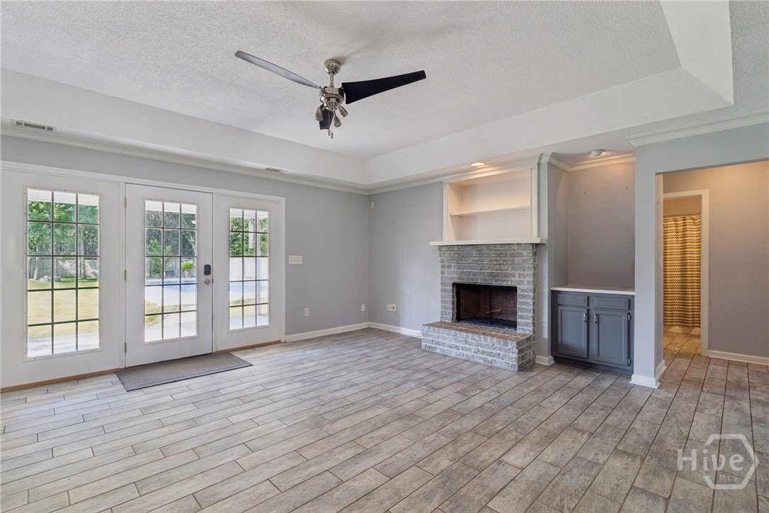 476 Roebling Road