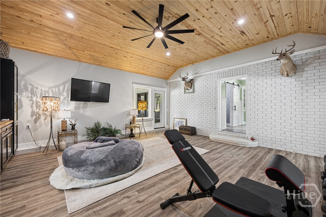 5087 Highway 119 N