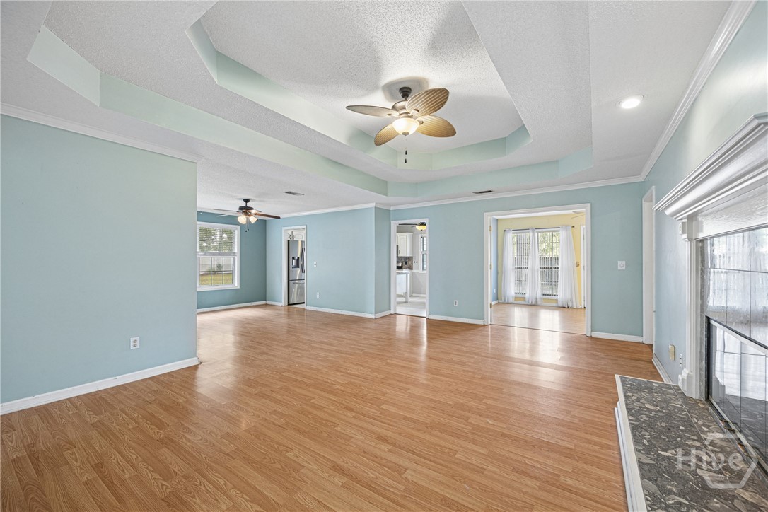 940 Hunters Run Road