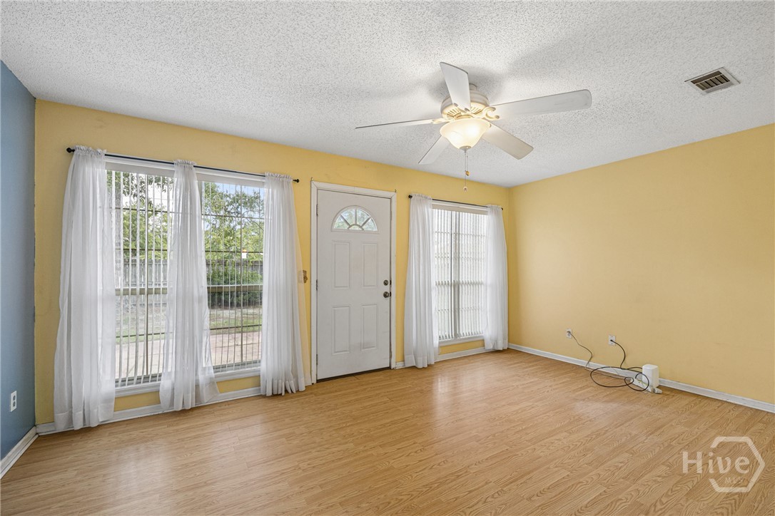 940 Hunters Run Road