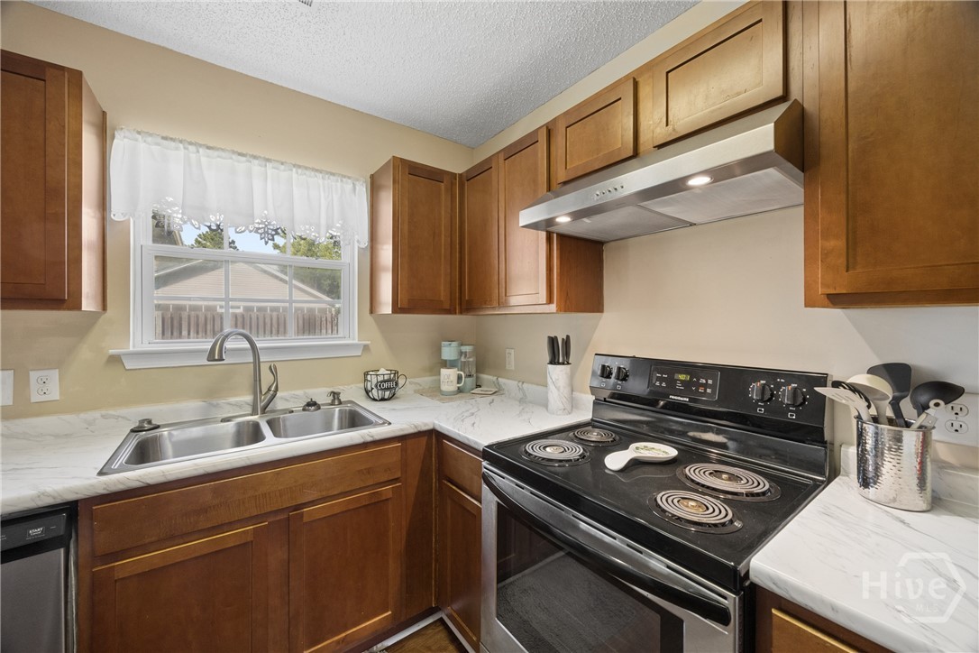 115 Red Fern Court