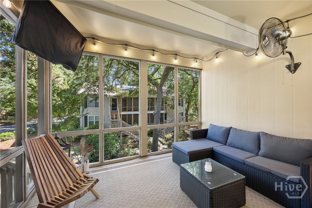 401 N Cromwell Road