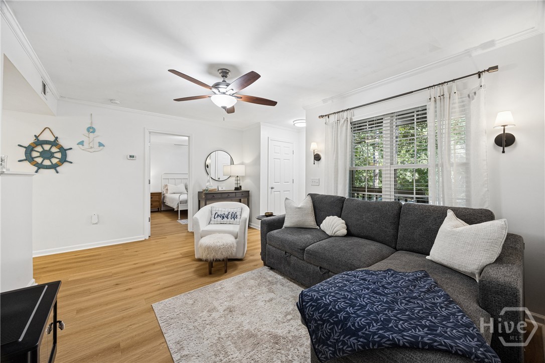 401 N Cromwell Road