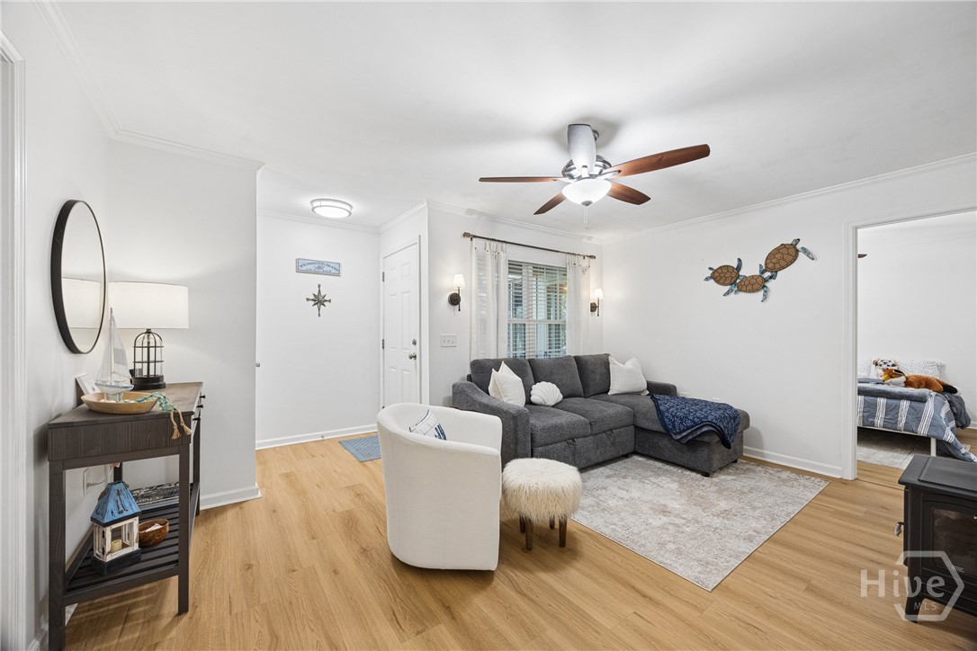 401 N Cromwell Road
