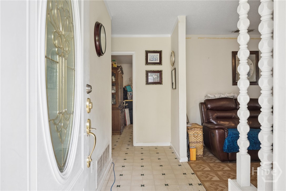 117 Nassau Drive