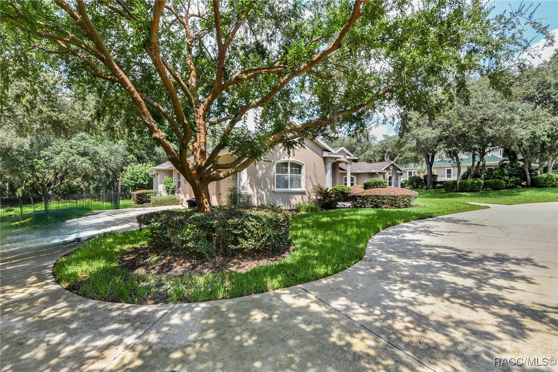 1350 N CIRCUS Terrace