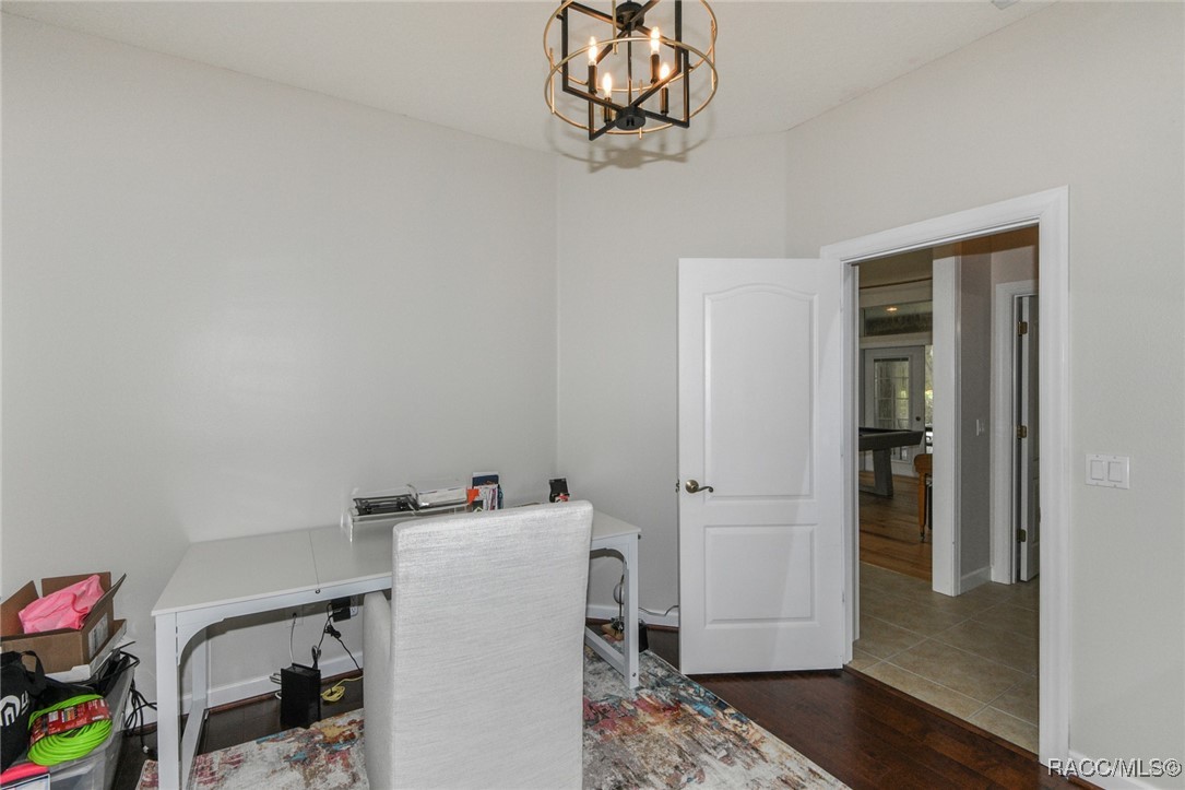 1350 N CIRCUS Terrace