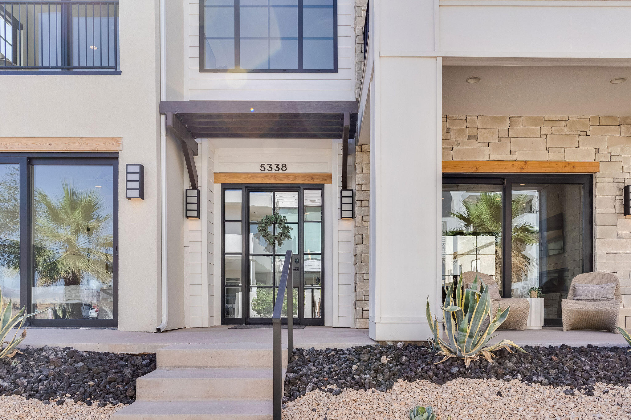 5338 Cyan LN