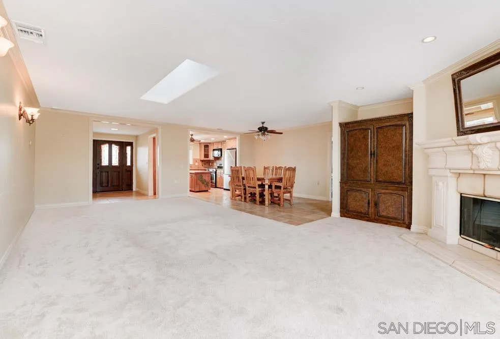 12112 Obispo Rd