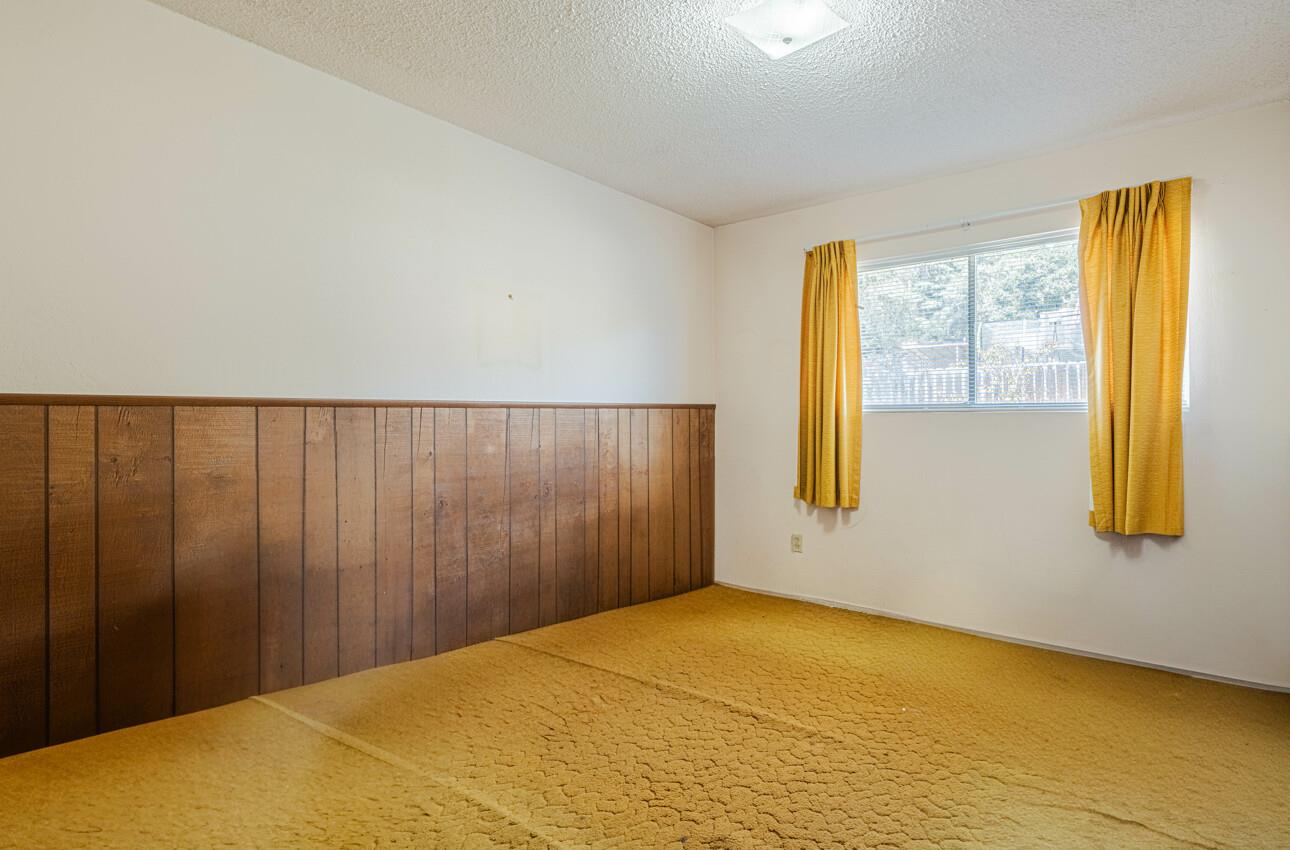 11 Montclair Place