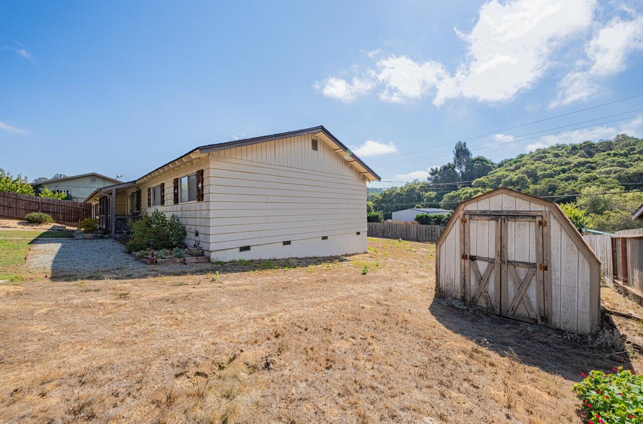 11 Montclair Place