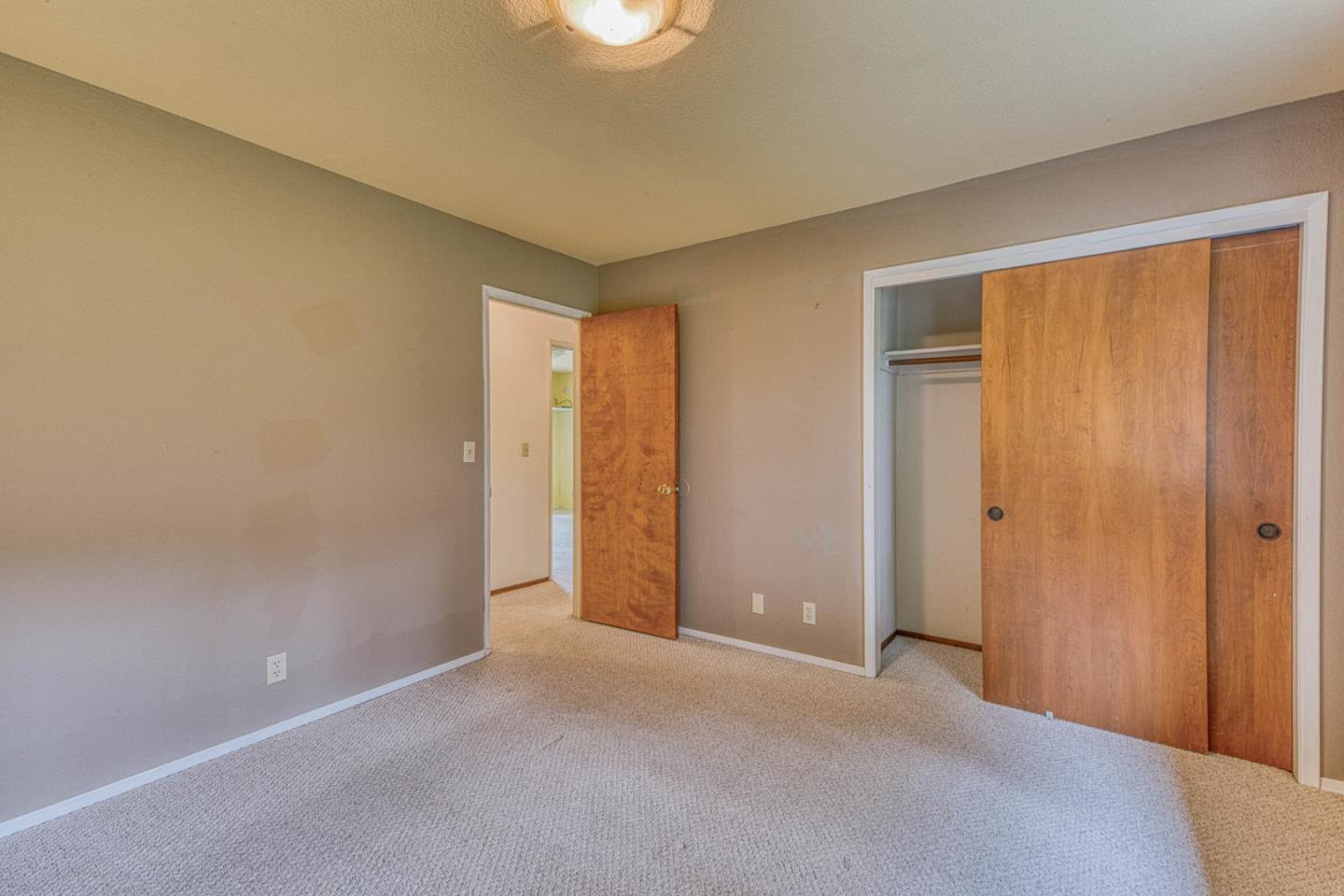 19602 Brentwood CT