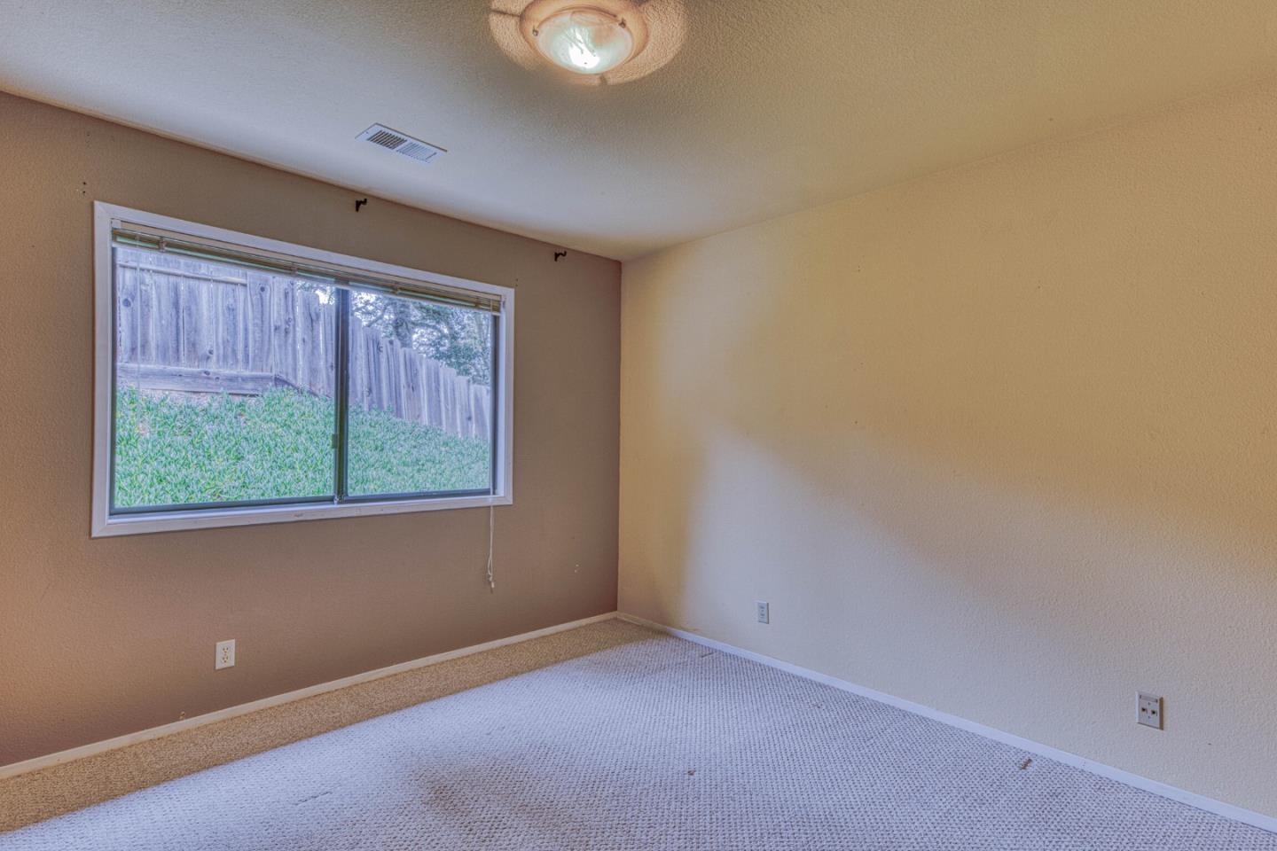 19602 Brentwood CT