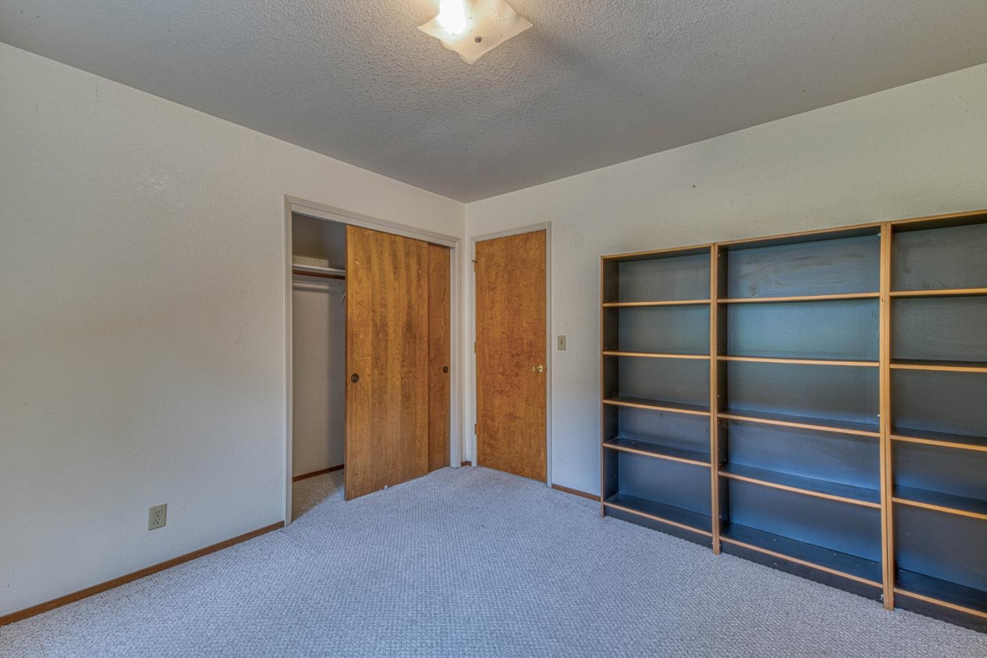 19602 Brentwood CT