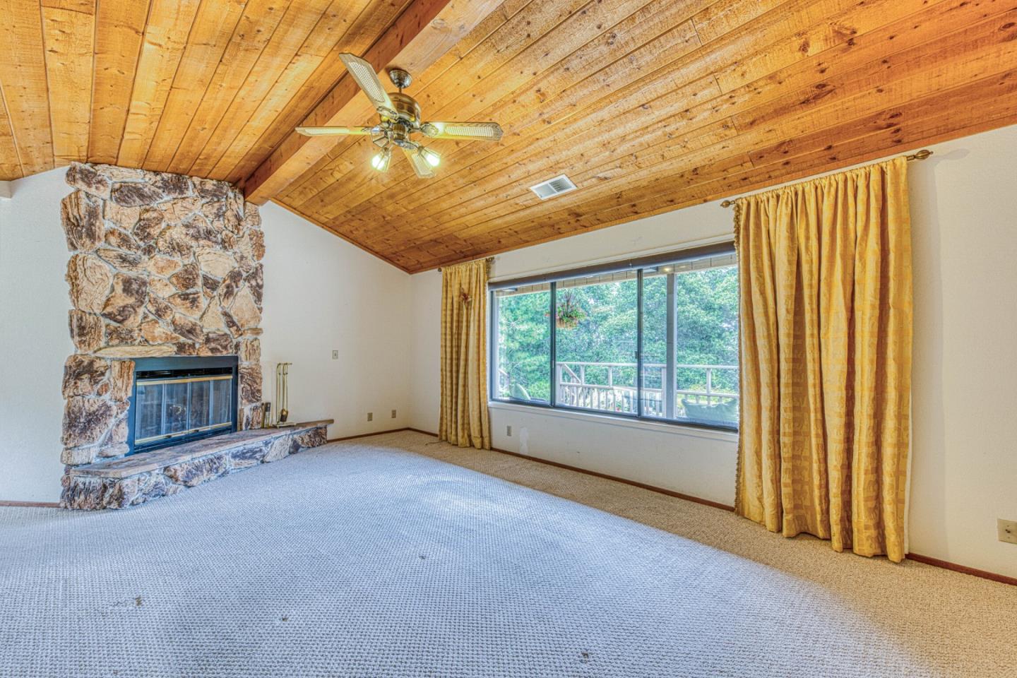 19602 Brentwood CT