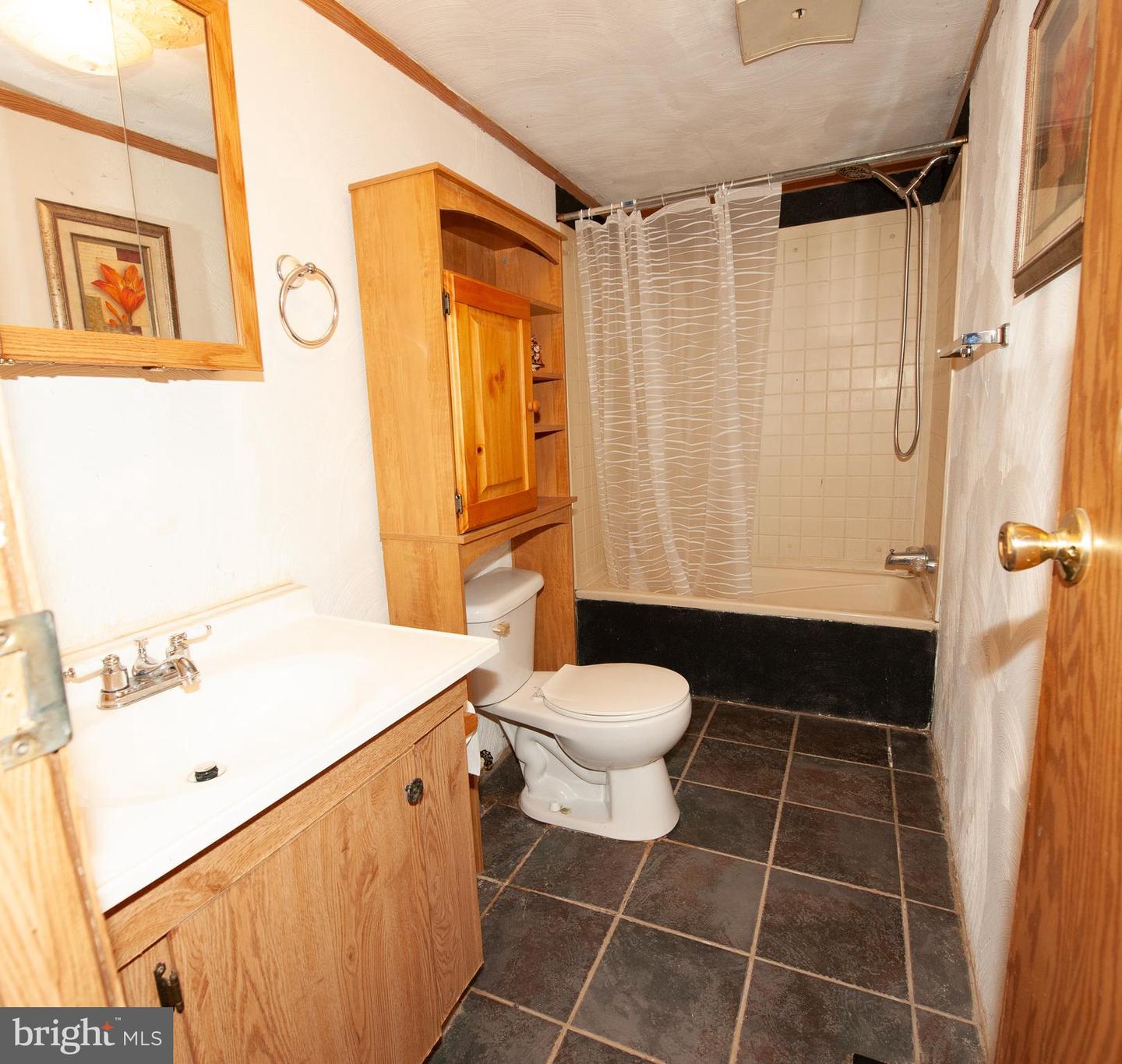 4 N Carrol St