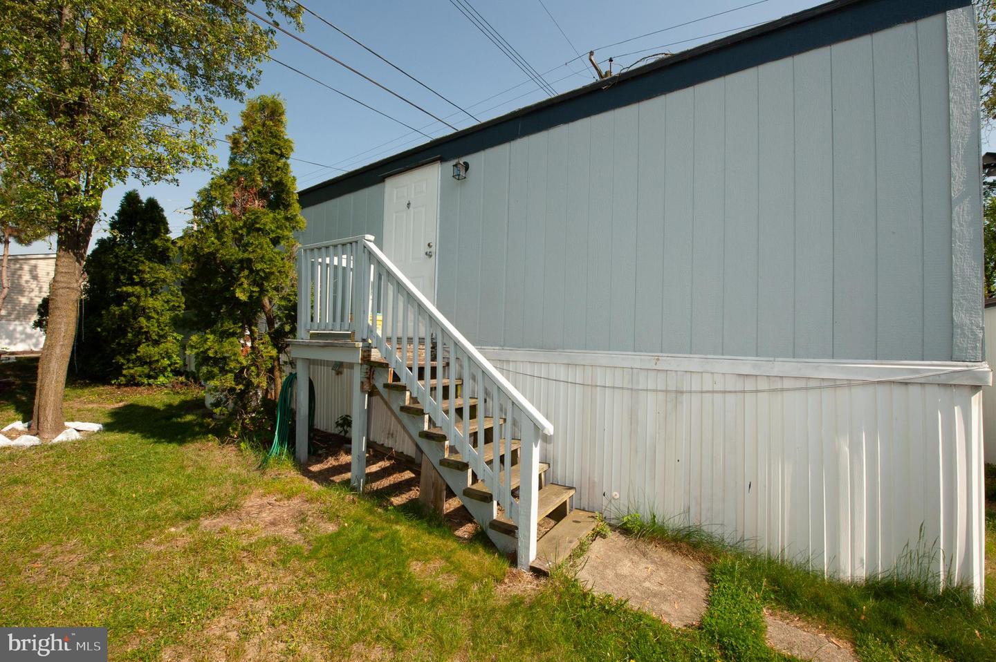 4 N Carrol St