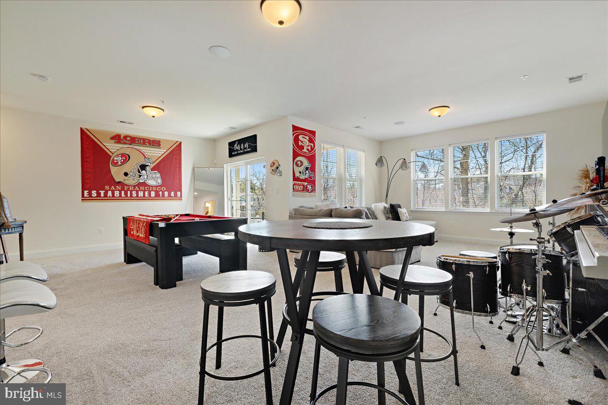 21 Greensborough Rd