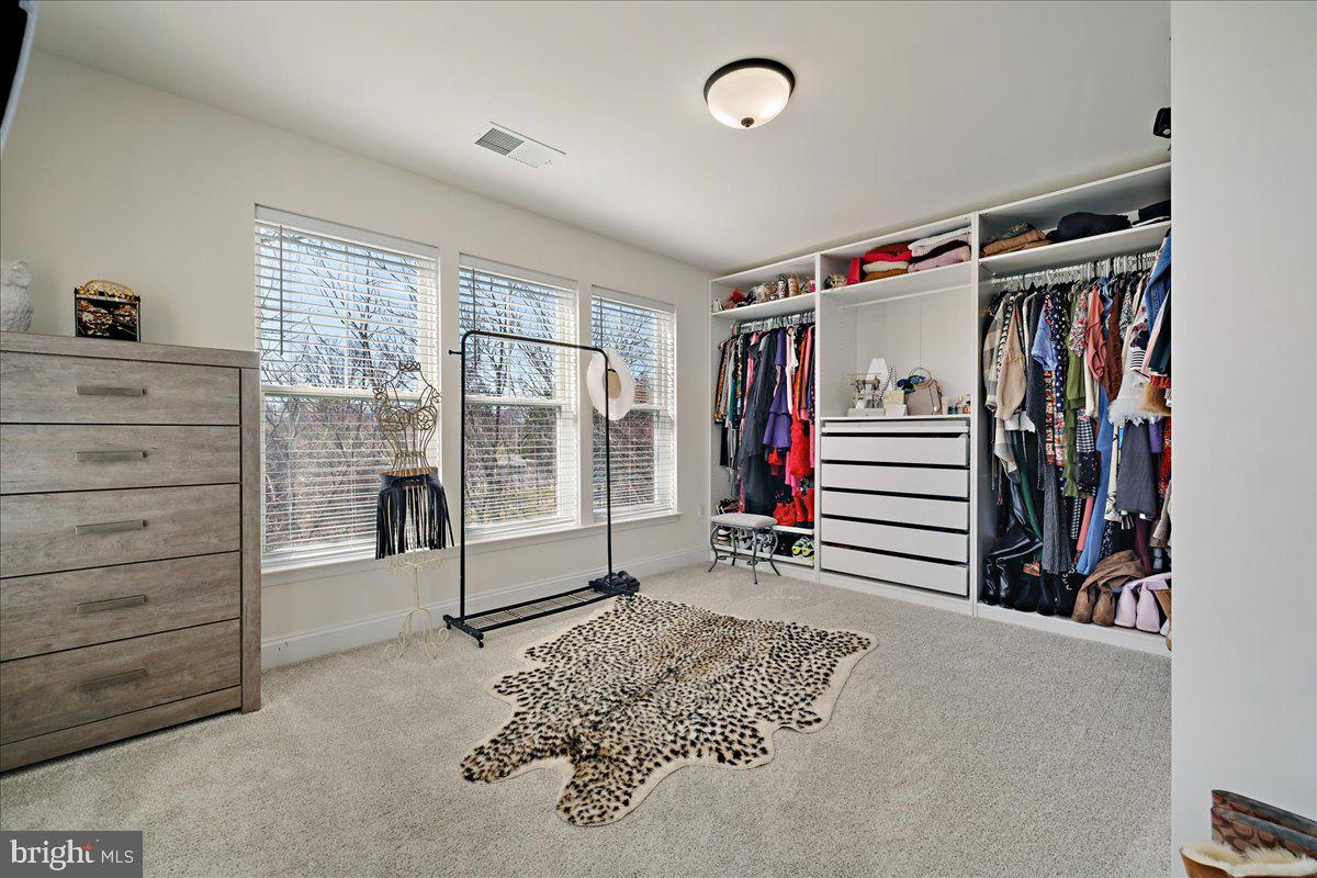 21 Greensborough Rd