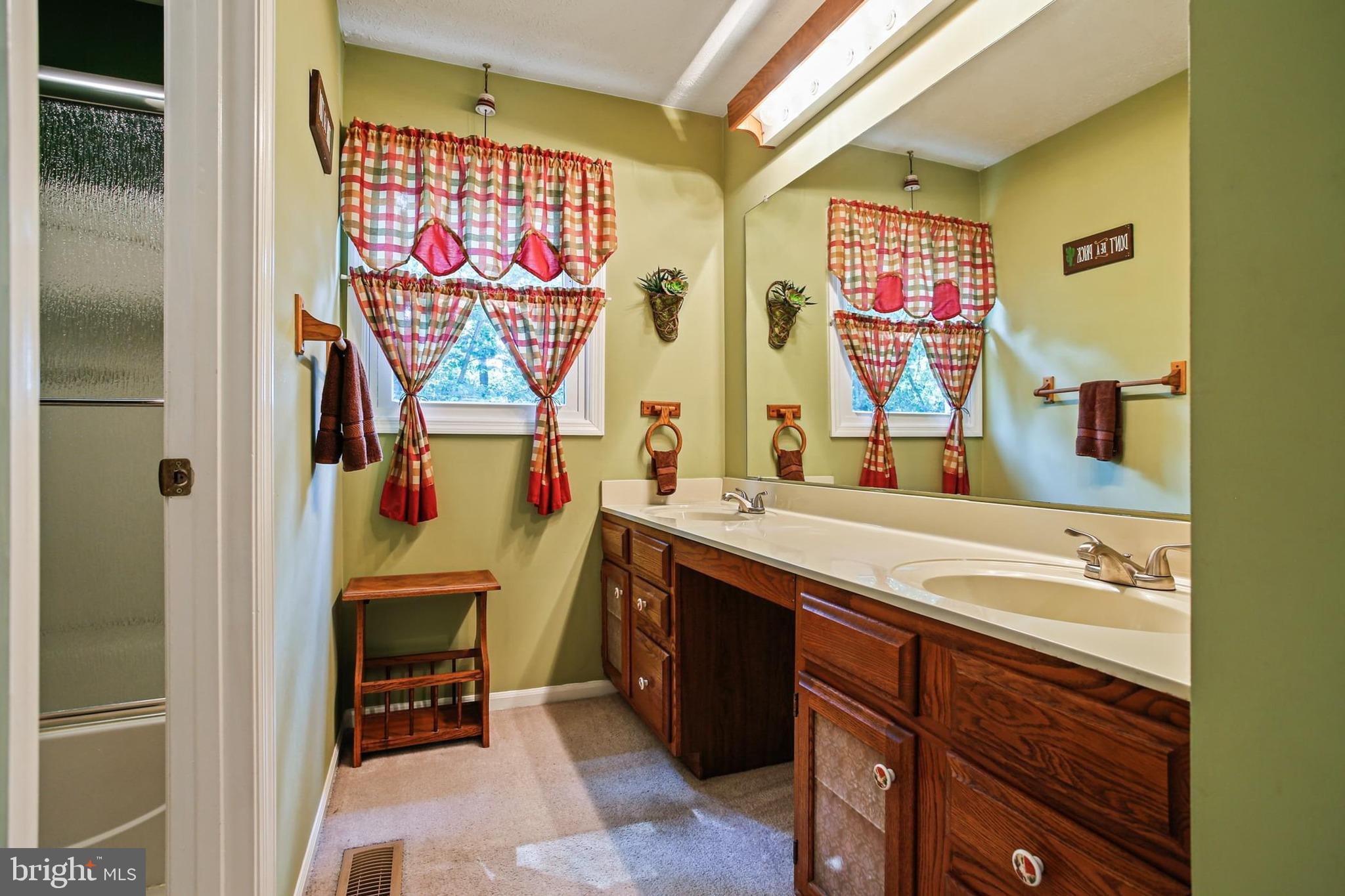 9319 MANY FLOWER LANE