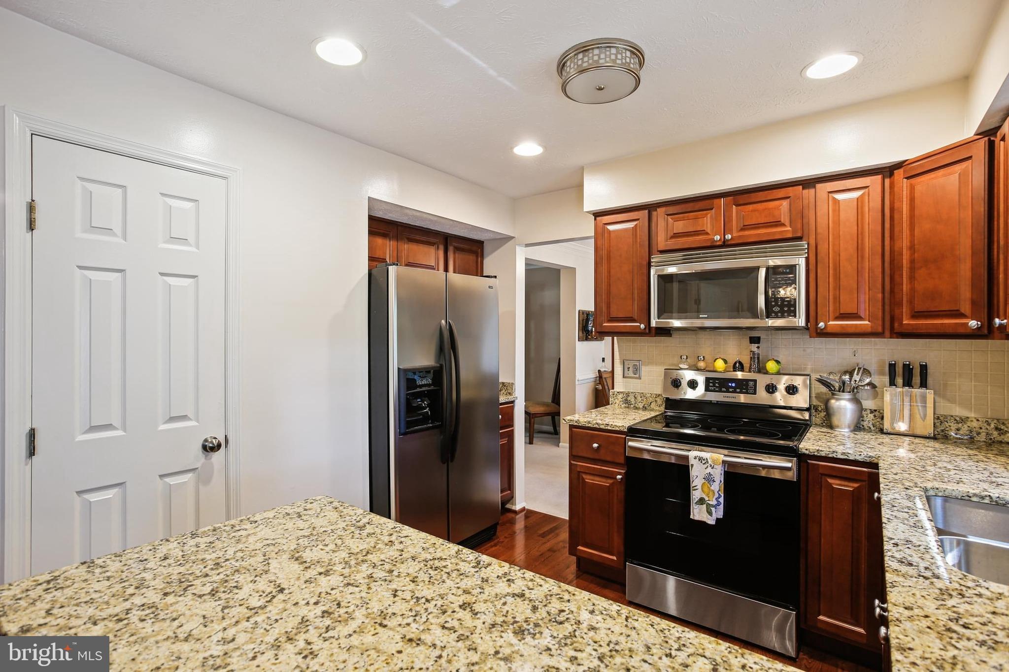 9319 MANY FLOWER LANE