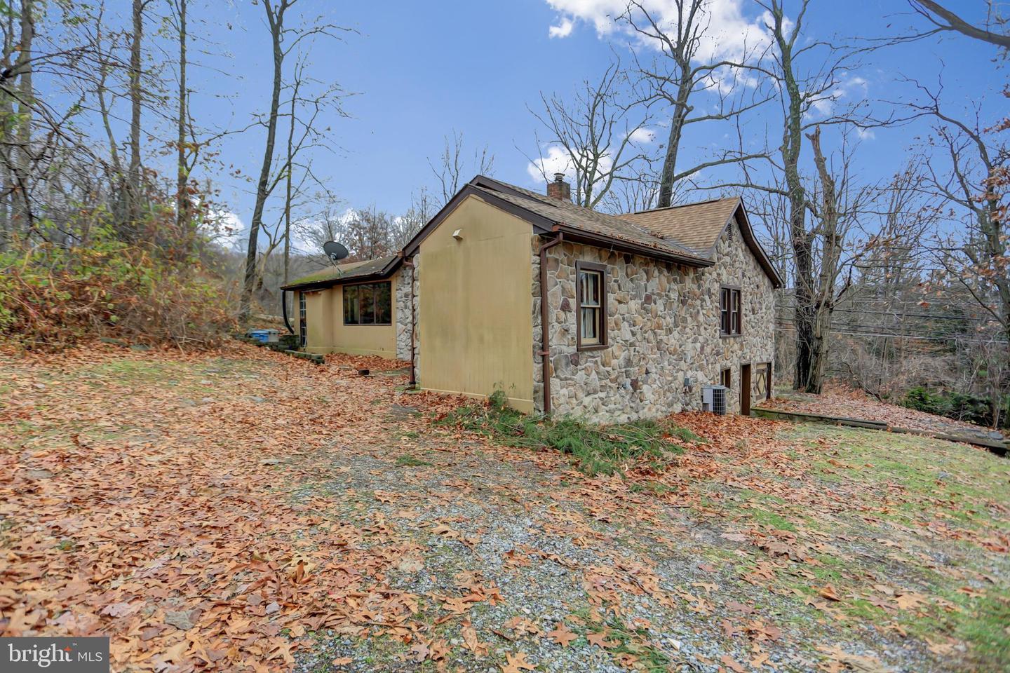 11807 Peaceful Acres Ln