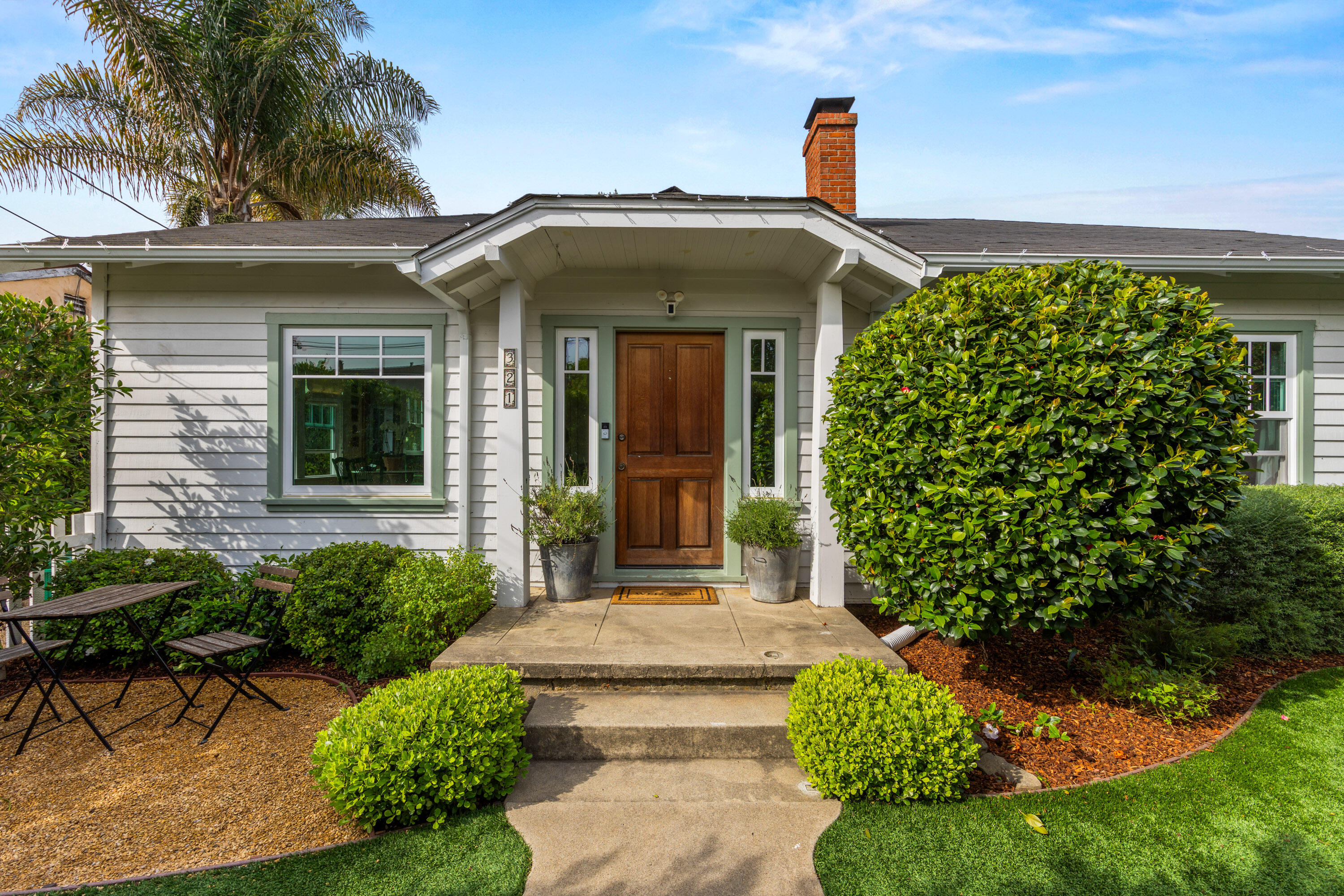 321 N Soledad Street