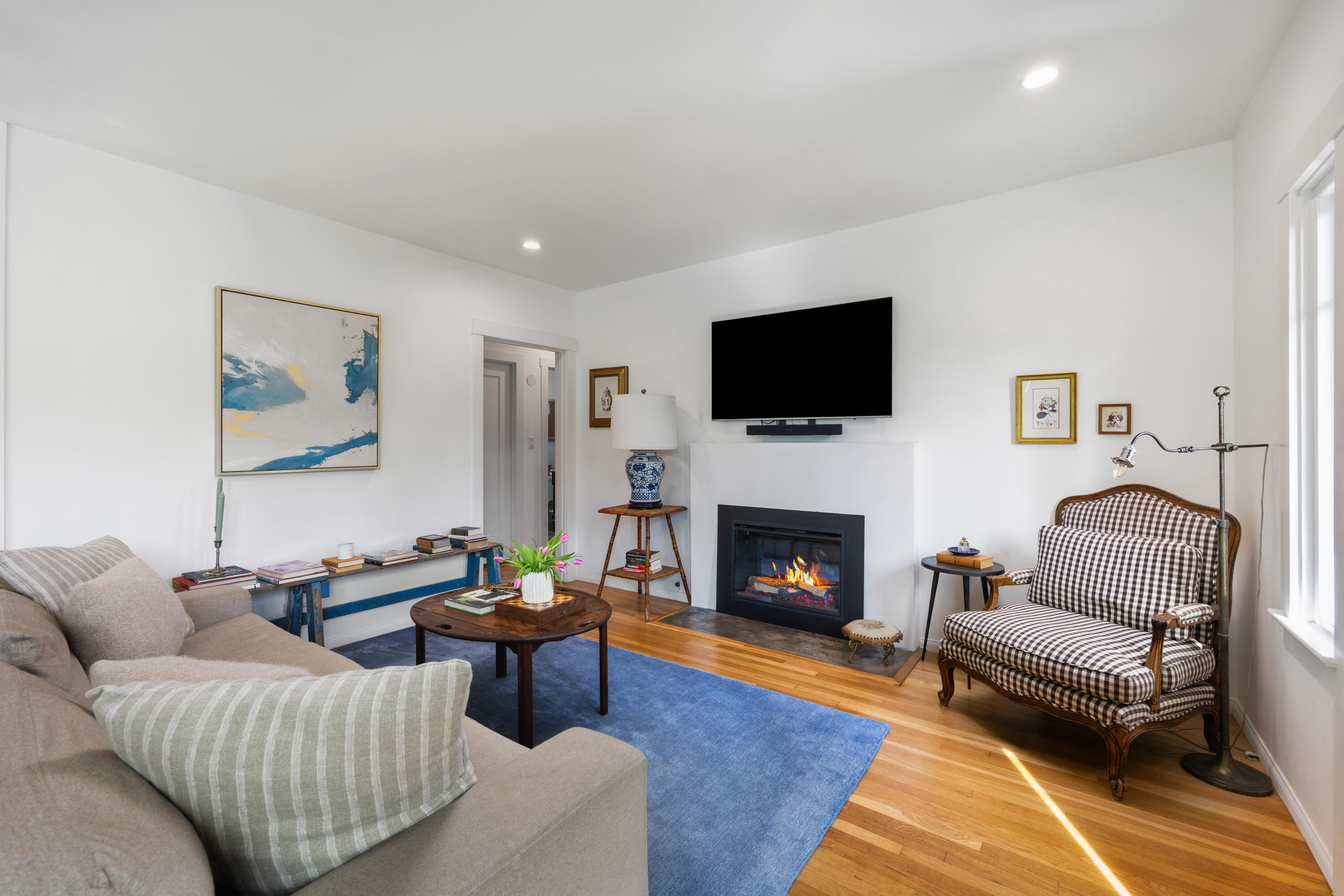 321 N Soledad Street