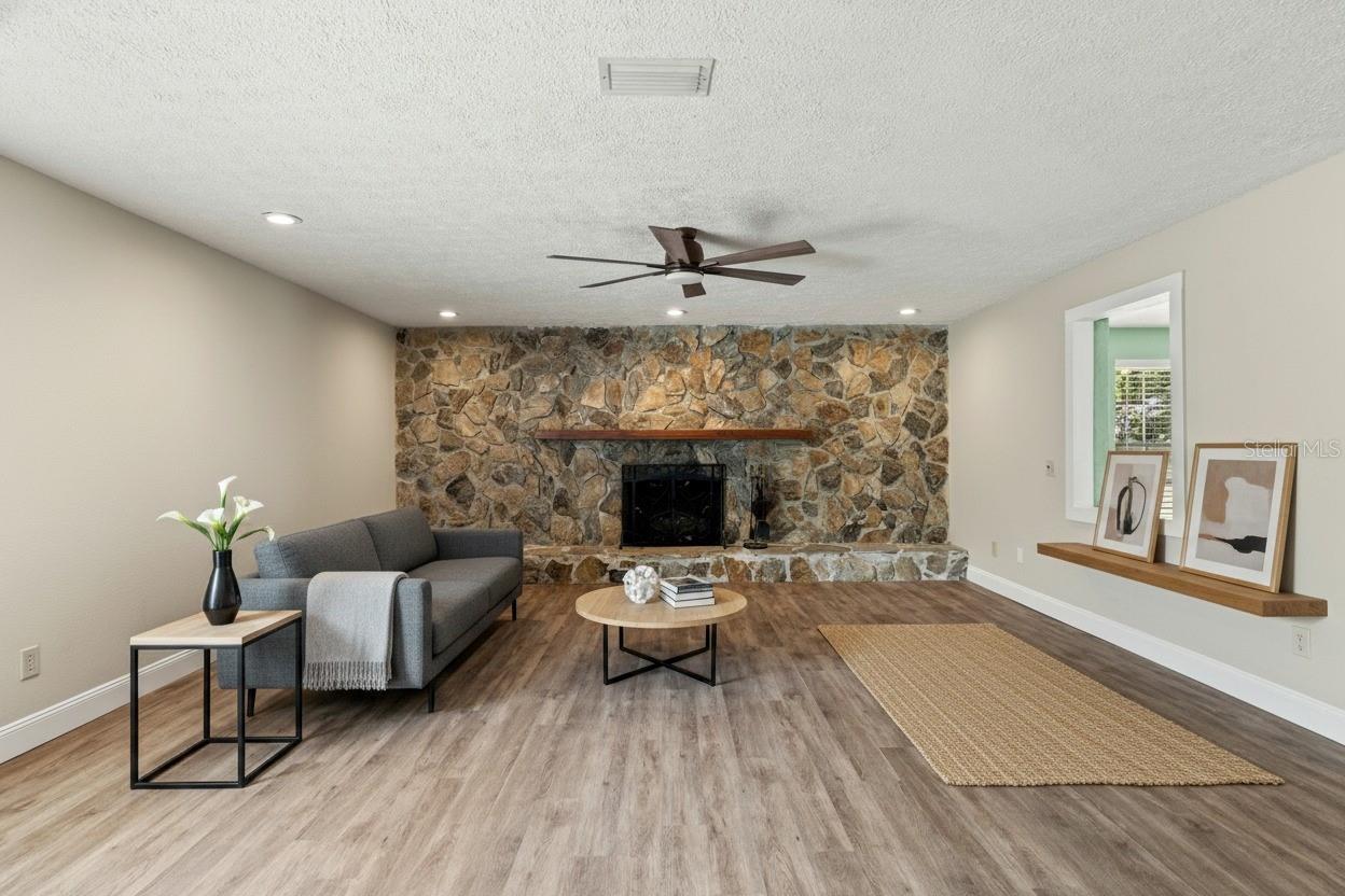 2524 VICTARRA CIR