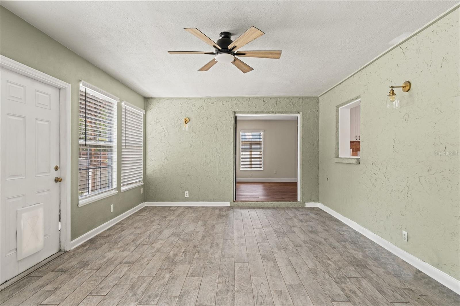 2524 VICTARRA CIR