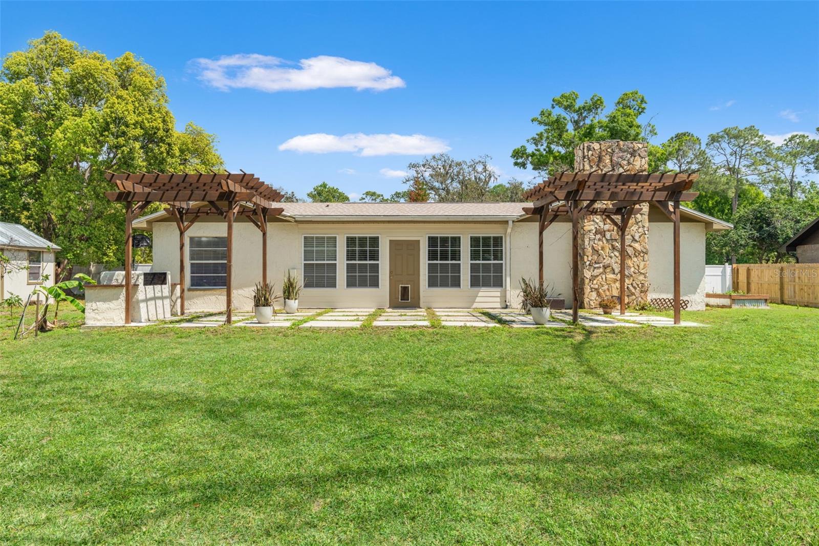 2524 VICTARRA CIR