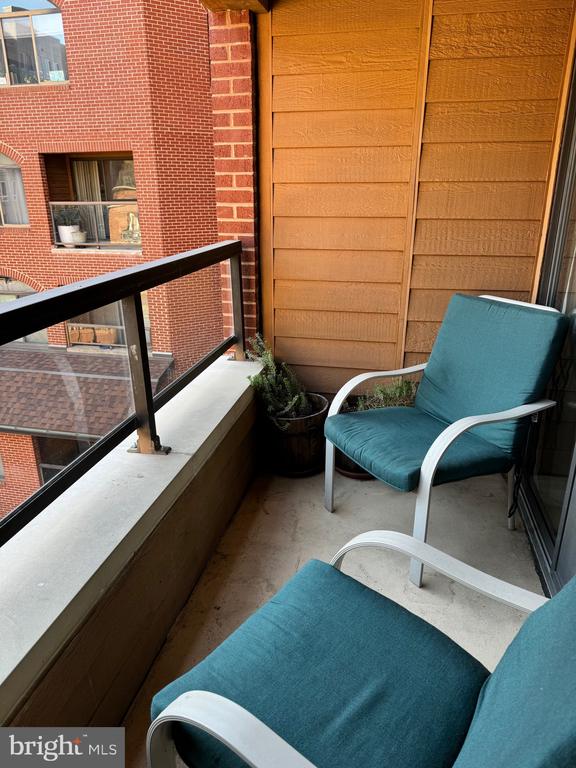 1029 N STUART STREET Unit: 401