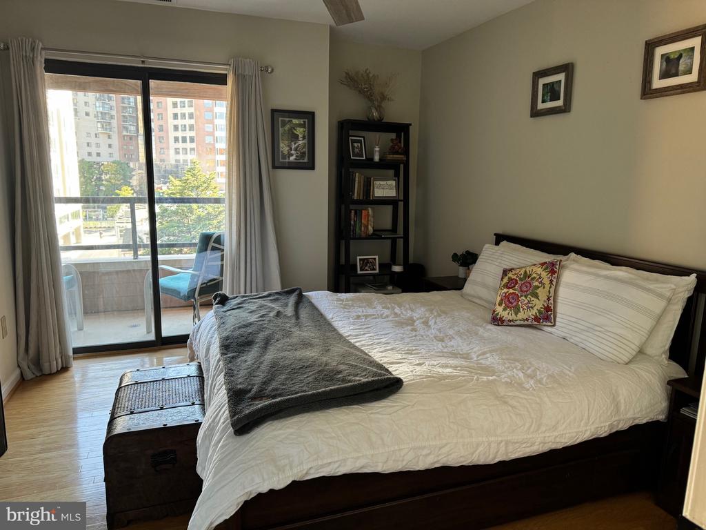 1029 N STUART STREET Unit: 401