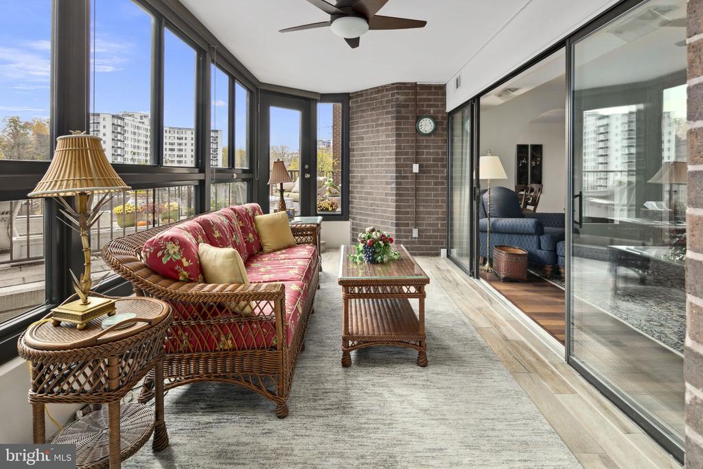 1600 N OAK STREET Unit: 219