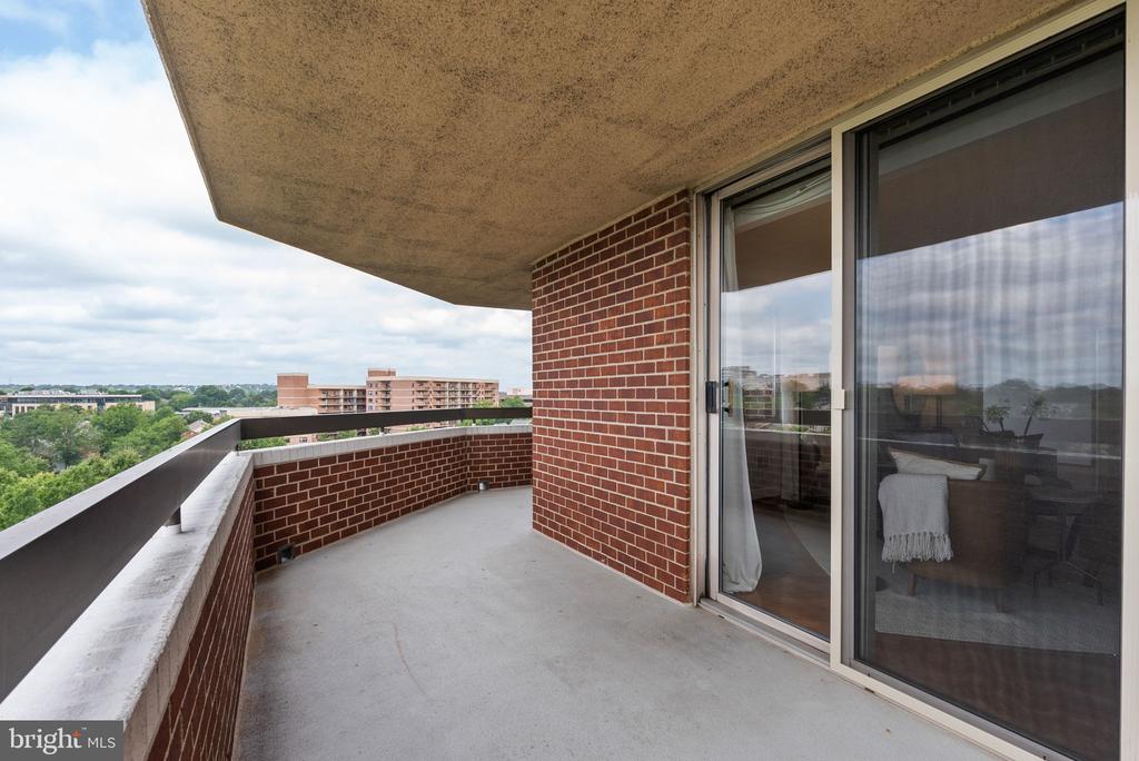 1276 N WAYNE STREET Unit: 830