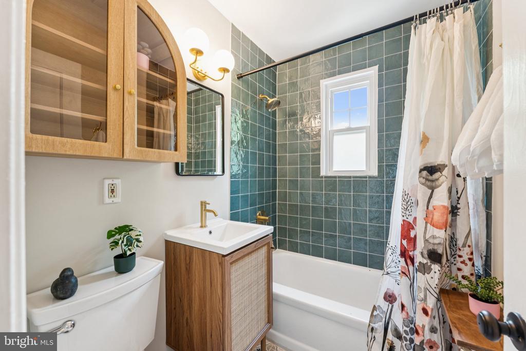 1400 12TH STREET N Unit: S-102