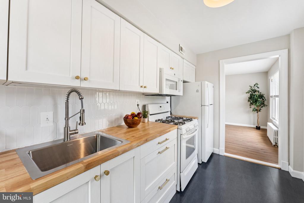1400 12TH STREET N Unit: S-102