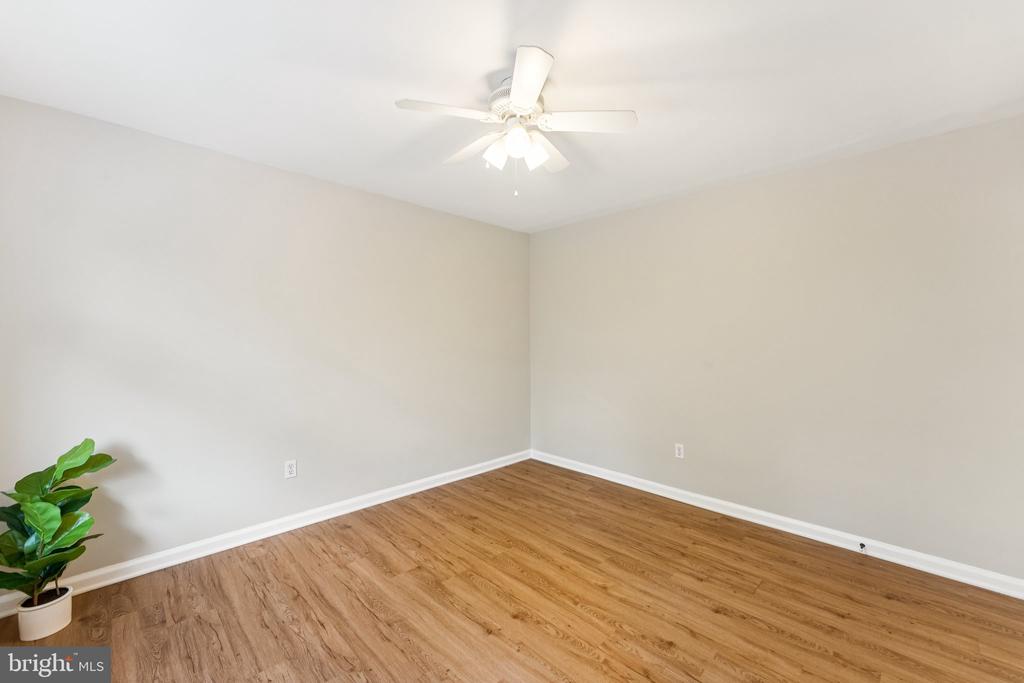 1400 12TH STREET N Unit: S-102