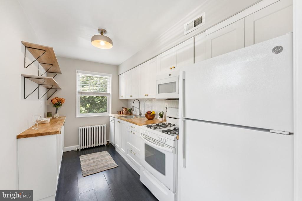 1400 12TH STREET N Unit: S-102